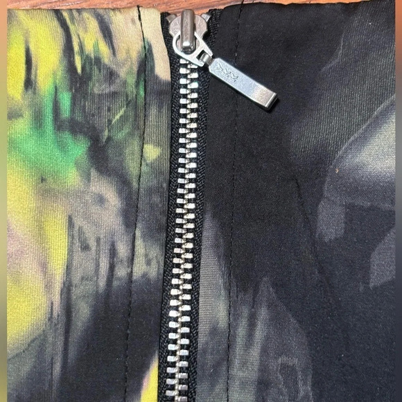 Top shop floral crop top size 4, NWT - Picture 3 of 6